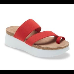 Munro Aries II Platform Sandal, Size 7M